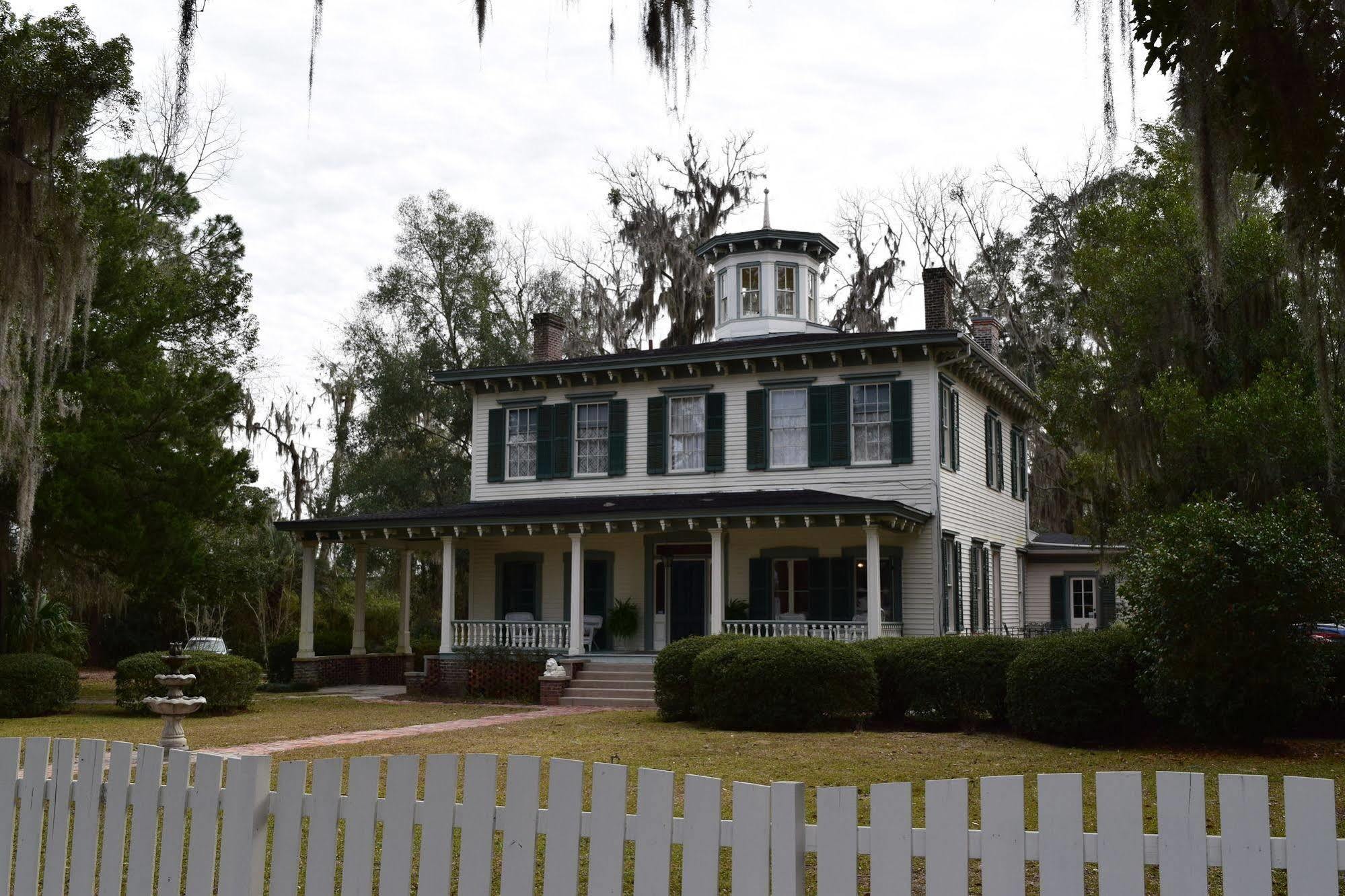 1872 Denham Inn 몬티첼로 외부 사진